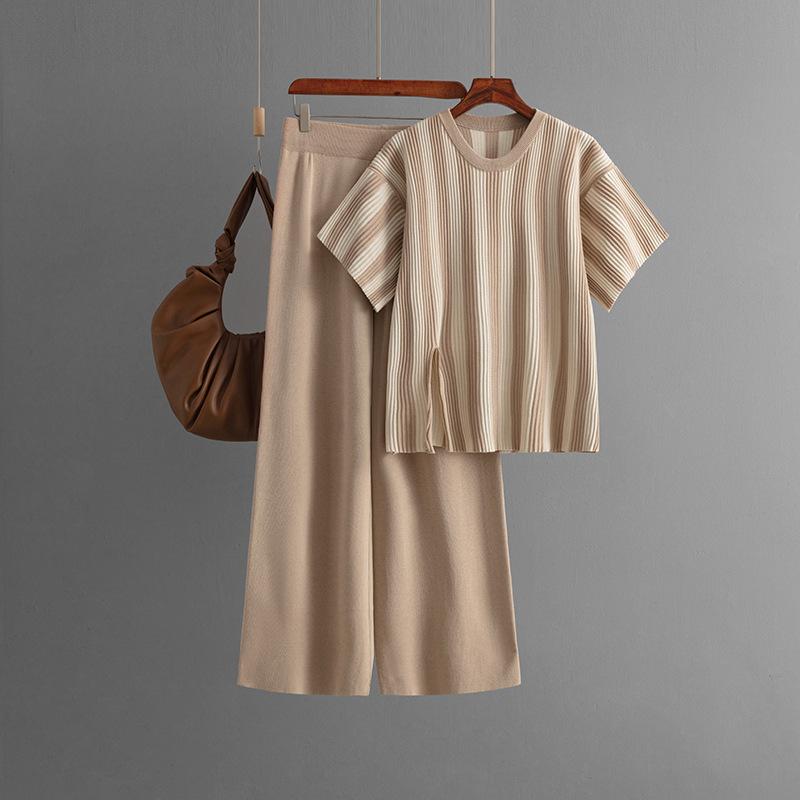 

Women s knitted fashion suit round neck versatile vertical pattern split short-sleeved top + high waist solid color trousers women one size fits all хаки