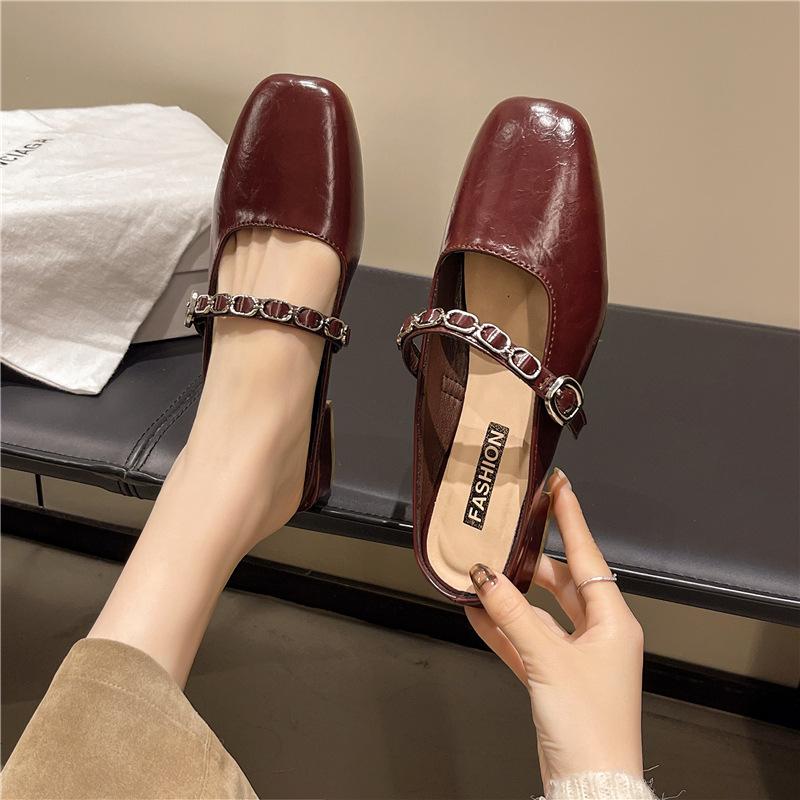 

Мода весна-лето 2025, туфли-лодочки на толстом каблуке с цепочкой, туфли на низком каблуке с цепочкой для ношения с юбкой, ретро полушлепанцы, женская новая уличная обувь 40 бордовый