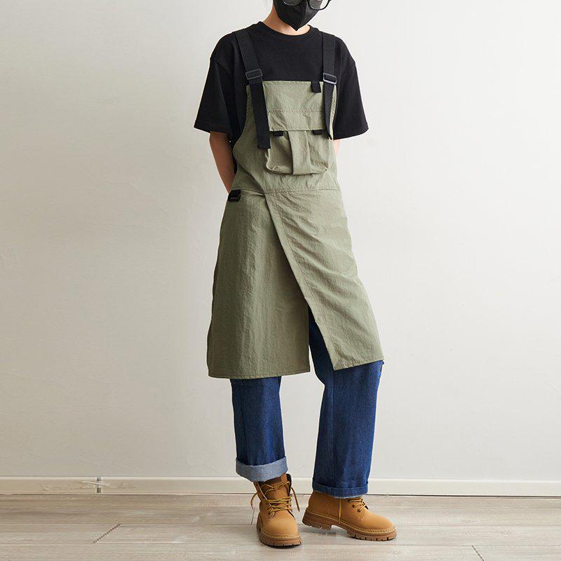 Korean Fashion Apron for Women and Men: Ideal for Baristas, Bubble Tea Shops, Barber Shops, Nail Salons, and Restaurants