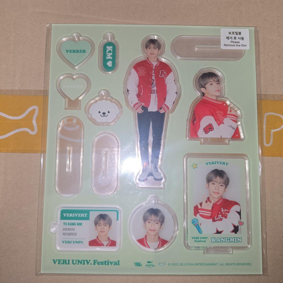 

[Б/У] Акриловый стенд VERIVERY Канмин