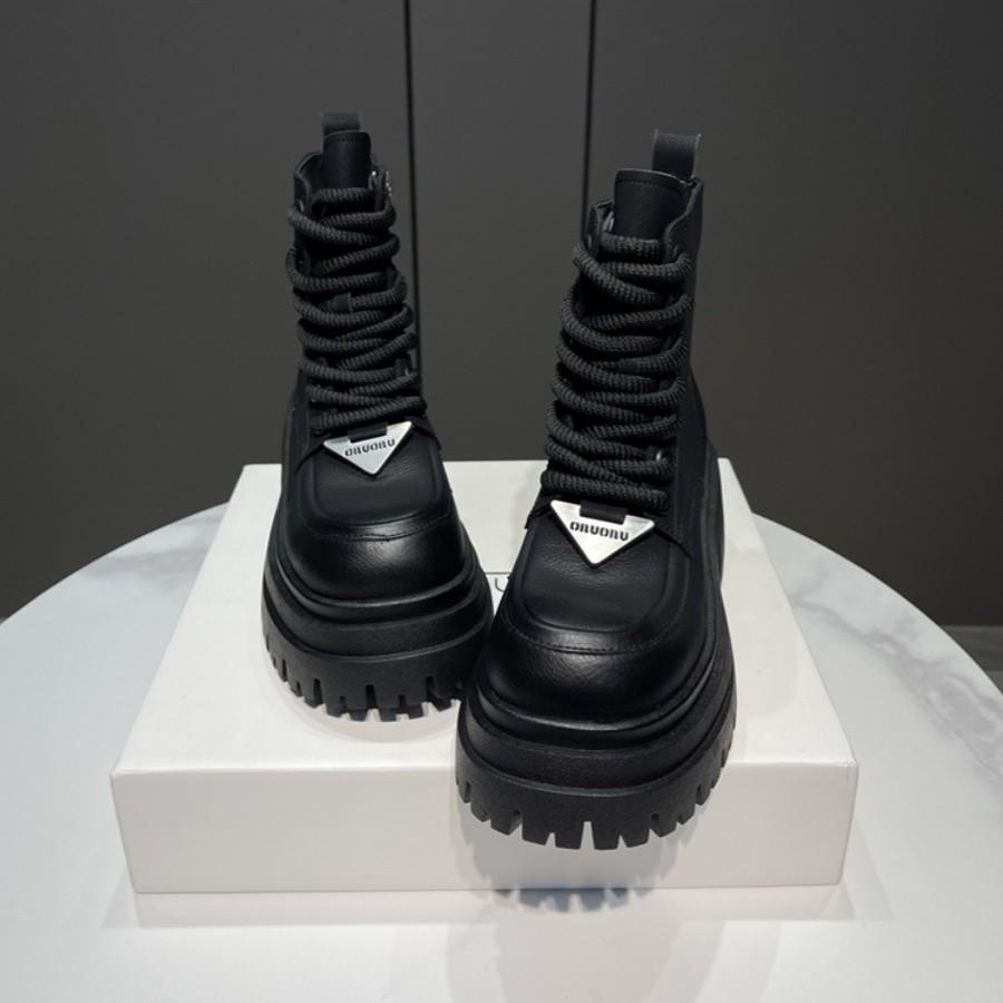 Yueyu European Station Thick-soled Martin Boots Women's 2025 Winter Leather Lace-up Round Head British Versatile Height Boots