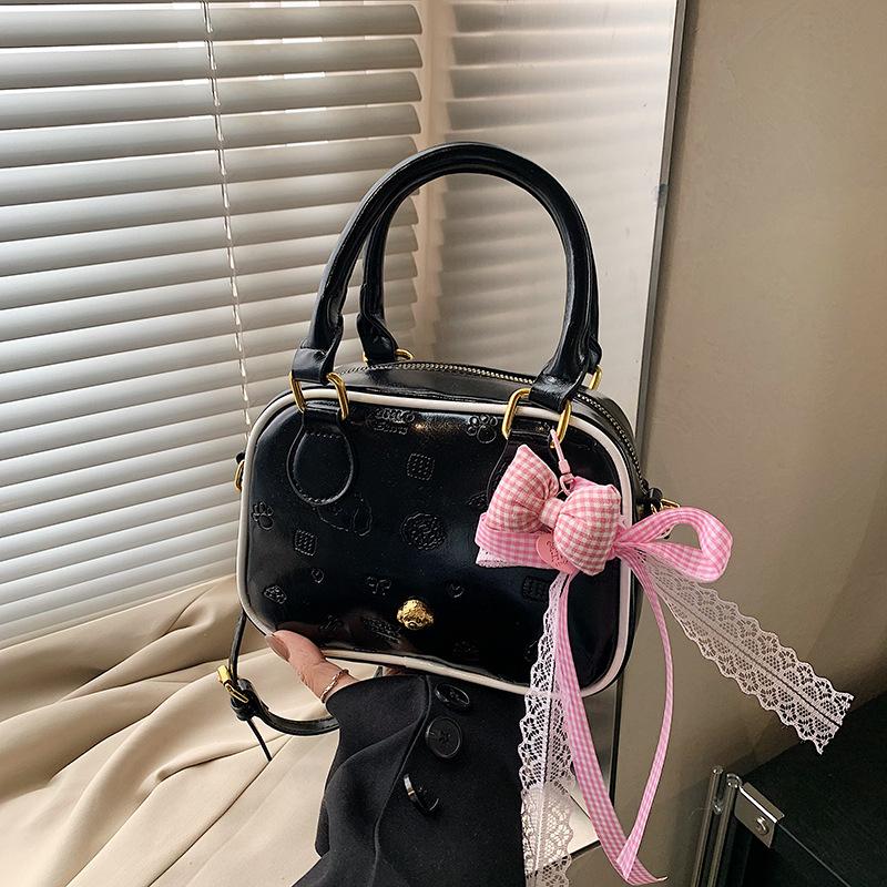 

High-end niche bag women s spring summer new fashion messenger bag portable bowling bag чёрный