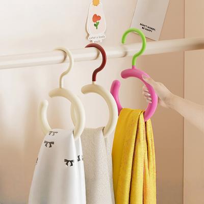 Çamaşır Ürünleri – Giysi Askıları