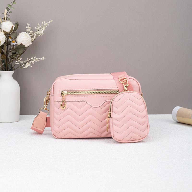 Ladies' Quilted Pattern Crossbody Bag, Casual Minimalist Single Shoulder Bag With Mini Hanging Money