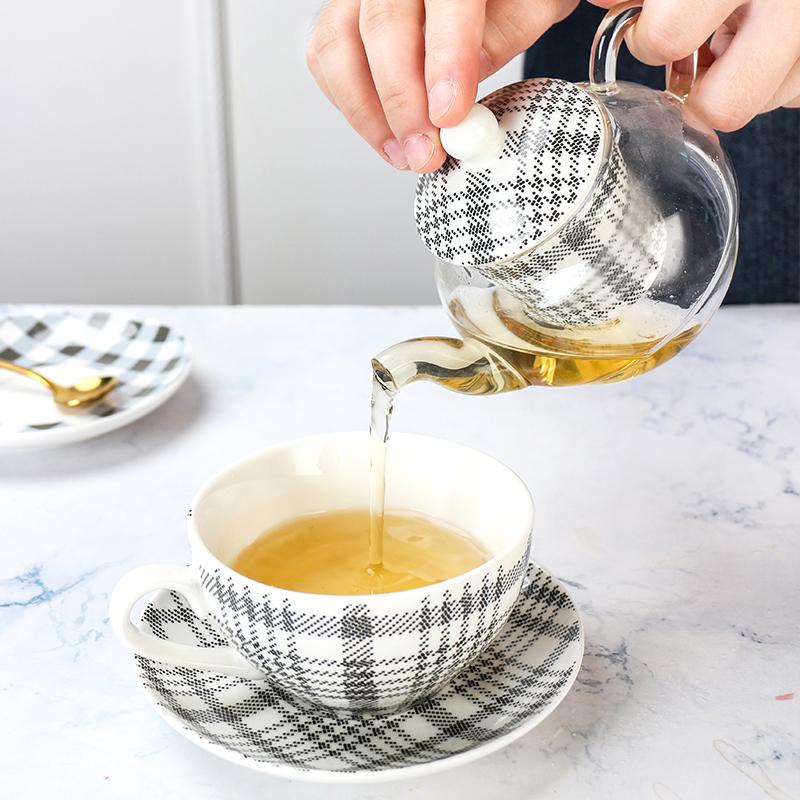 Ceramic Tea for One Set Checkered Design Glass Teapot Fine Bone China Saucer Teacup Tea Strainer Infuser Teaware with Gift Box