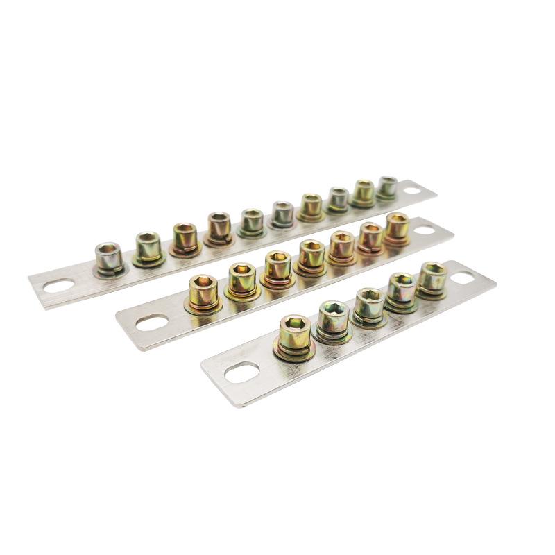 Erhältlich: Null-Erdungsklemmenblock mit Kupferschiene - 25 mm breit, 3, 5, 7 und 10 Löcher mit Schrauben