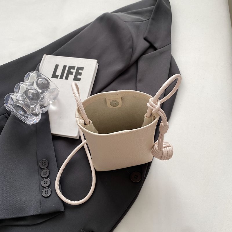 Women Leather Small Crossbody Bag Candy Color Designer Cell Phone Bag Lightweight Fashion Shoulder Bag Ladies Travel Purse