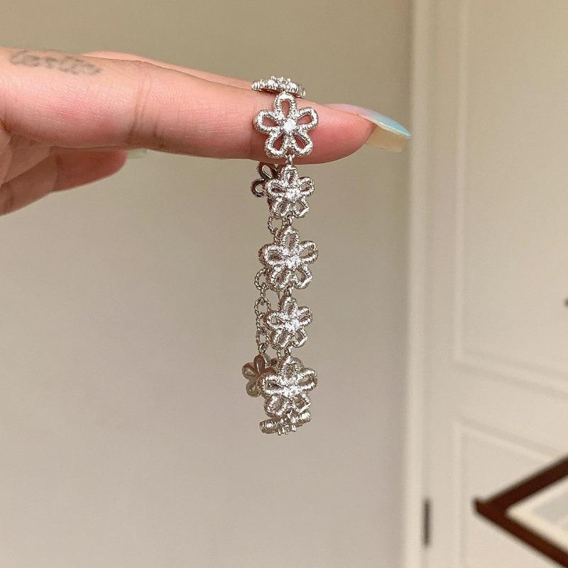 Lace Garland "Sweet Silver Lace Flower Bracelet Women's Drawable Bracelet Light Luxury Premium Jewelry Accessories