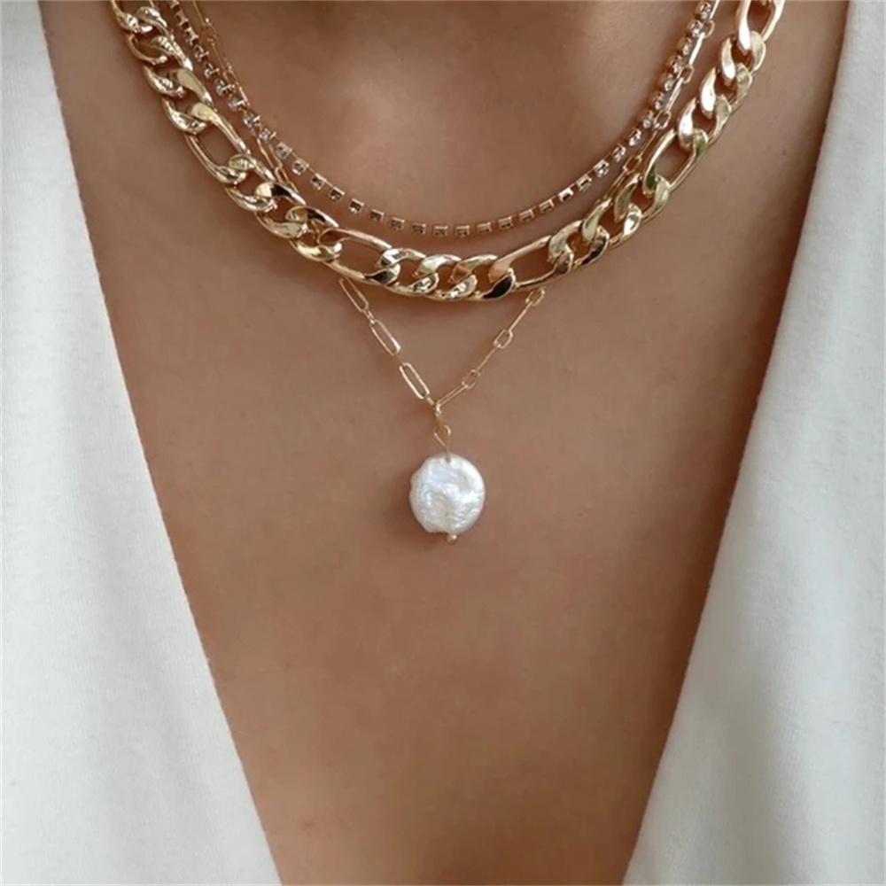 Classic Gold Multilayered Necklace for Women Vintage Silver Geometric Pendant Necklaces Butterfly Choker Jewelry