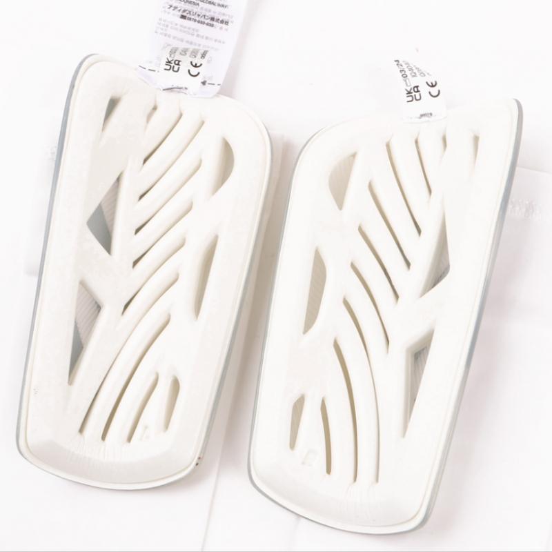 Adidas Tiro League Singard 4040 Fotball Shank Brace Voksne Barn