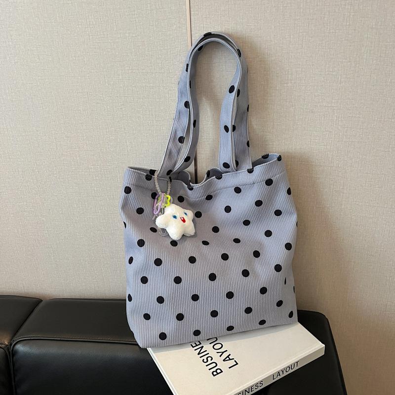 Small Fresh Literary and Leisure Love Foreign Style Shoulder 2025 Large Capacity Handbag Tote Bag Student Armpit Bag