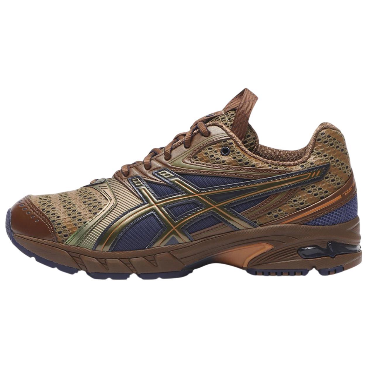 ASICS UB9-S Gel DS Trainer 14