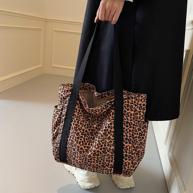 Canvas Large Capacity Shopping Totes Winter New Luxury Handbags Oversized Leopard Prints Shoulder Bags for Women Deformable CLE