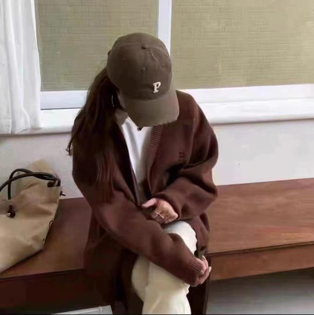 

Новый ретро ленивый свободный кардиган с длинным рукавом, вязаный свитер-жакет с вышивкой букв для женщин average size кофейный