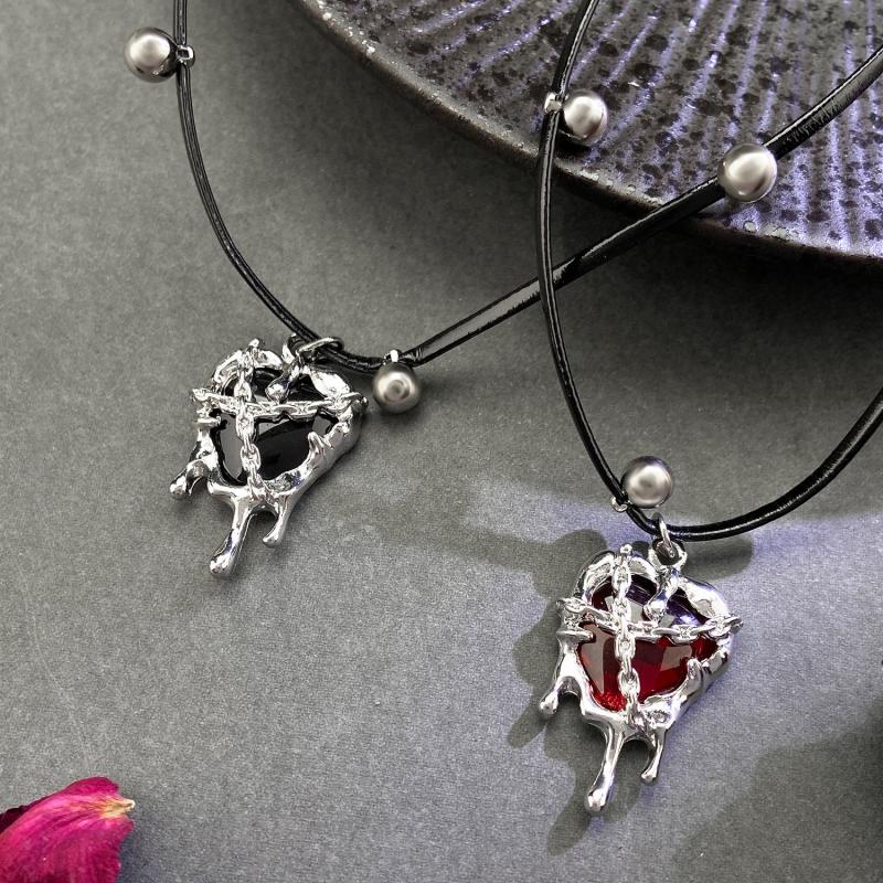 Vintage Y2K Red Love Heart Pendant Rope Chain Necklace for Women Men Halloween Aesthetic Gothic Rave Jewelry Accessories