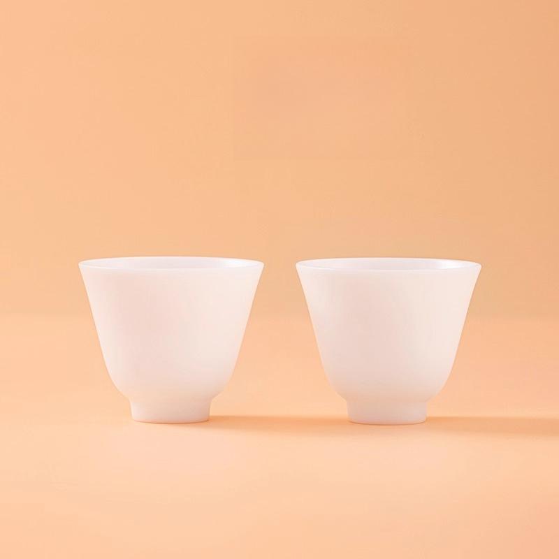 Sádlový nefritový porcelán Yurun korálky kulatý čajový šálek šálek na čaj Kung Fu čajová souprava domácí čínský high-end balení po dvou