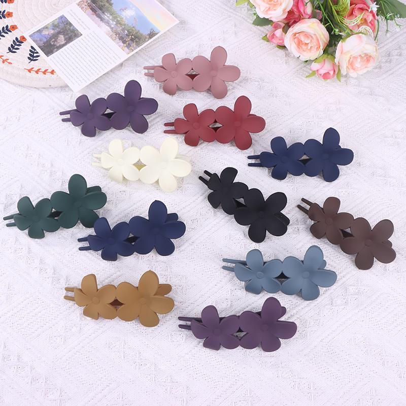 4Pcs Flower Hair Clips  Matte Black Floral Hairpins Hair Claw Clips Non-Slip Hair Clamps Grab Elegant Hair Accessories