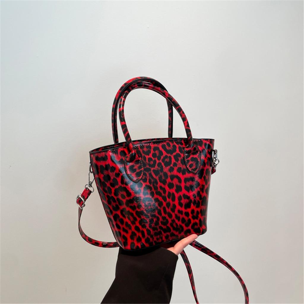 Fashion Trend Leopard Personality Texture Simple Style Crossbody Shoulder Handbag Bucket Bag Female