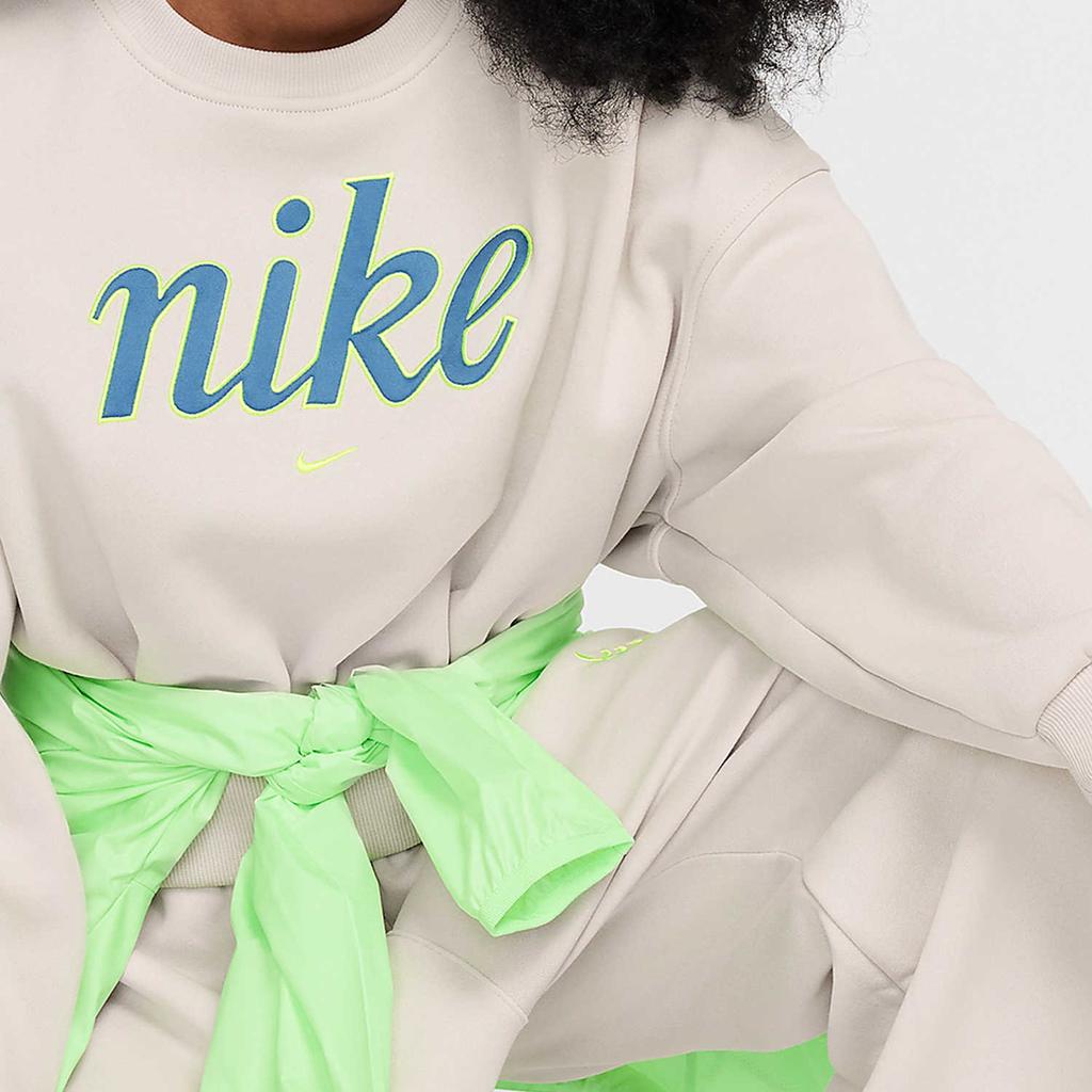 Nike Sportswear Club Comfortable Fashion Soft Crewneck Sweatshirt Kids Sweatshirt Bone FZ5566-072