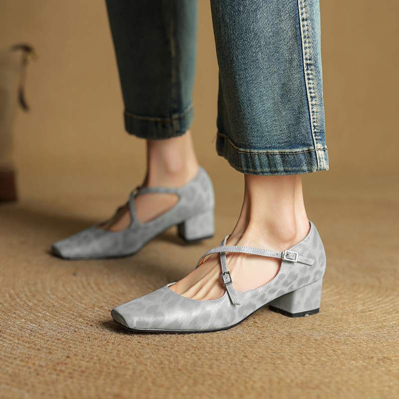 Krazing Pot Full Grain Leather Fashion Spring Autumn Med Heels Women Square Toe Buckle Straps Shoes Leopard Shallow Pumps