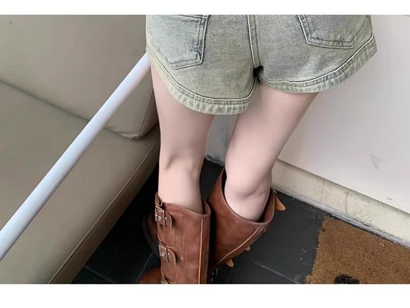 Spicy Girl 2024 High-Waisted Retro A-Line Denim Shorts for Women: Slimming, Super Short Summer Hot Pants