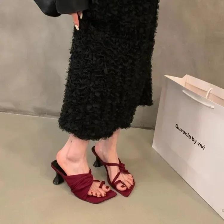 Designer Summer Woman Slippers Fashion Clip Toe Slip On Slides Shoes Ladies Outdoor Dress High Heel Sandalias 35-40