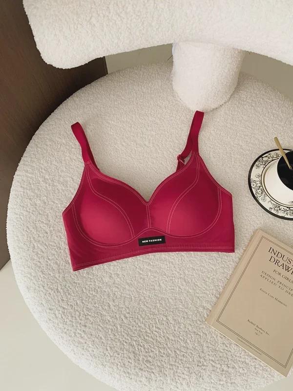 Zodiac Red Seamless Women's Bra: Thin, Gathered, Wireless, Anti-Sag, Beautiful Back Design