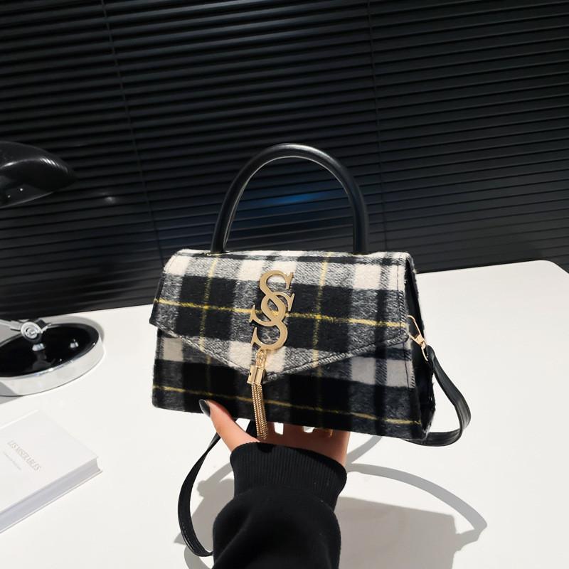 Chic Trendy Women's Winter Handbag Stylish Minimalist Square Bag In Black Blue Green Coffee
