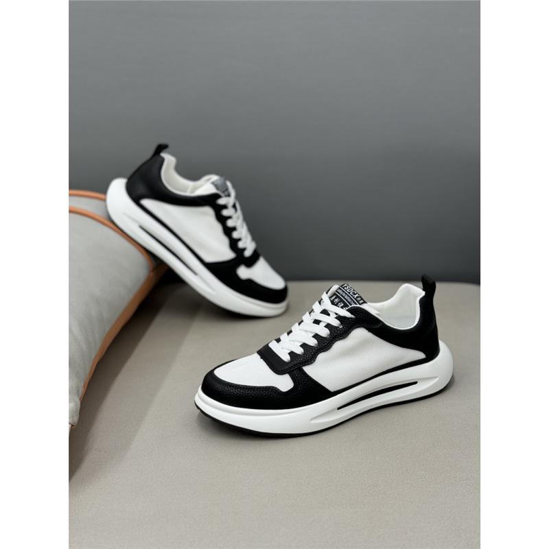 Neue bequeme Schuhe, Sportschuhe sind bequem und atmungsaktiv qs.