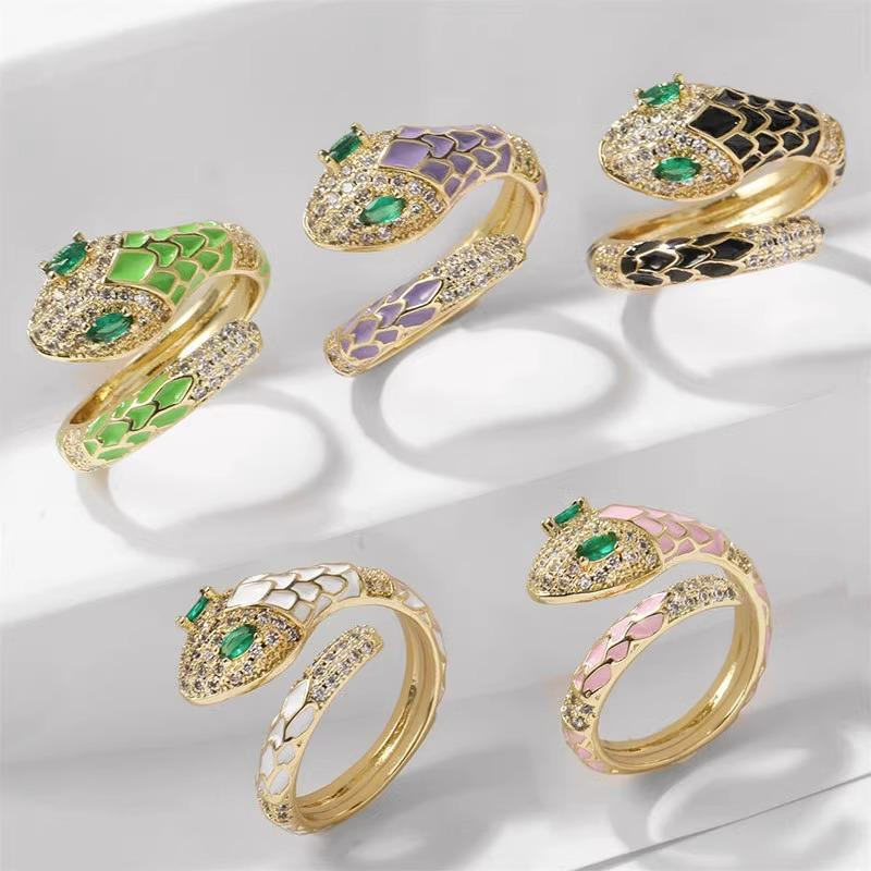 

Green Snake Adjustable Open Ring with Luxury Drip Oil Design Adjustable