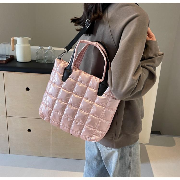 Internet Celebrity Cotton Quilted Padded Women's Handbags Nylon Solid Color Grid Female Shoulder Crossbody Bags Large Capacity Ladies Tote Bag Satchel