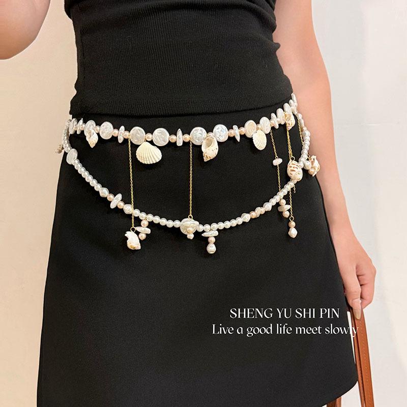 Seaside vacation style pearl shell conch tassel waist chain, casual vacation style, unique belt accessory with a high-end feel