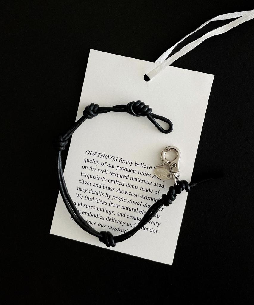 Ourthings Link Black Leather Bracelet