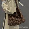 Leopard Print Bag Women's 2025 New Autumn and Winter Super Fire Commuter Bag Light Go Shoulder Bag Large Capacity Tote Bag