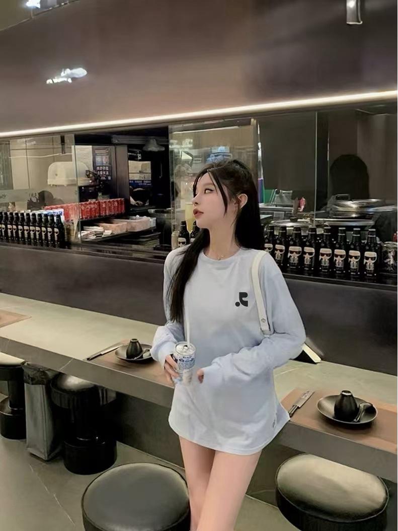 

Trendy Women s Long Sleeve Loose Fit Graphic Top Medium світло-синій колір