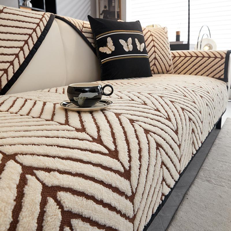 

Medieval Velvet Pattern Shu Cotton Velvet Sofa Cushion New Winter Straight Row Non-Slip Sofa Cover Cloth Towel Cross-Border Special Supply 70*70cm