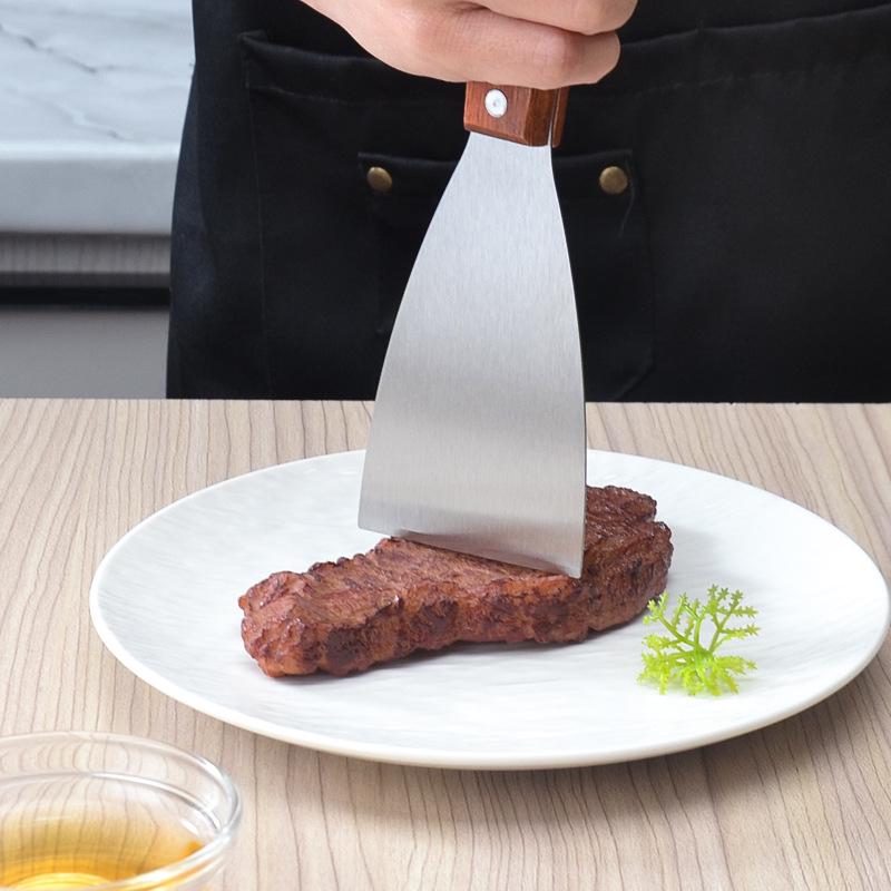 Three-Sided Beveled Stainless Steel Spatula with Wooden Handle - Ideal for Teppanyaki, Pancakes, and Cakes