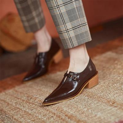 Παπούτσια με τακούνια – Παπούτσια με τακούνια