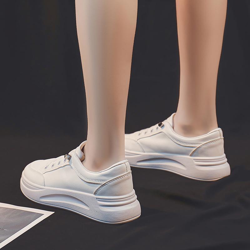 White Shoes for Women Spring and Autumn New Versatile Student Slip-on Lightweight Non-Slip Sports Casual Borad Shoes