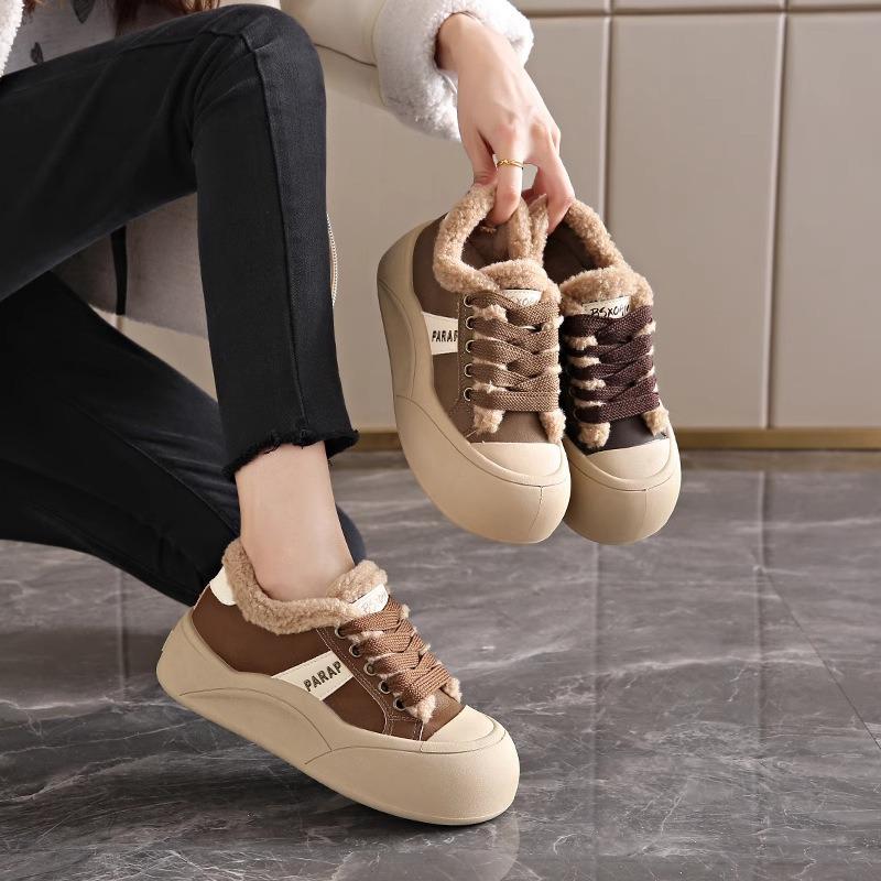 Super Soft Ugly Cute Big Head Board Shoes Women's Velvet 2 Winter Lamb Velvet Warm Thick Sole Sports and Leisure