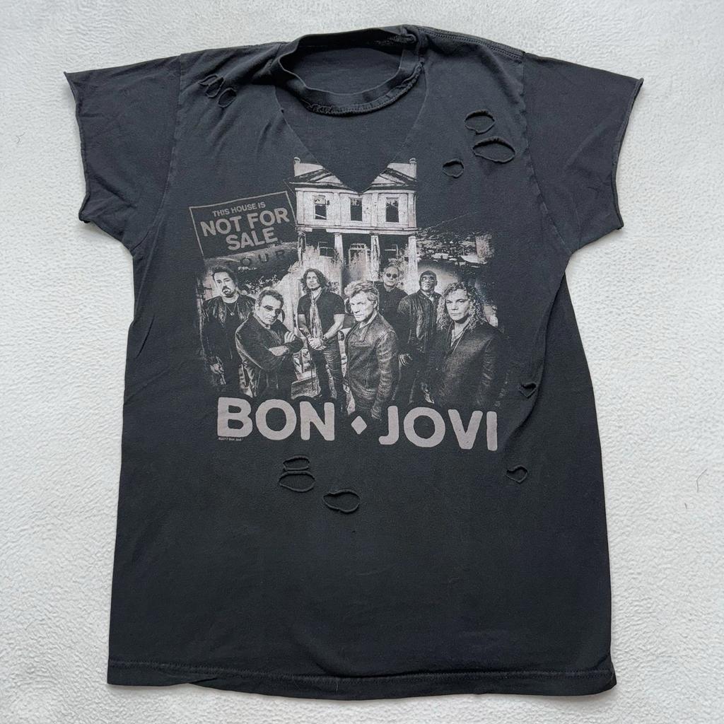 Bon Jovi This House Is Not For Sale 2018 Tour Concert T-Shirt Unisex Medium Cut