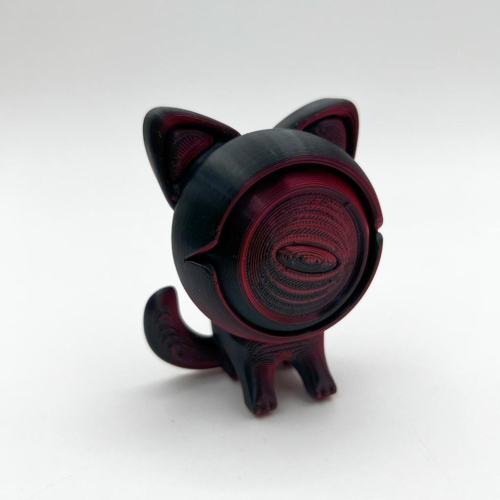 Multicolor 3D Printed Rotatable Cat's Eye Ornament for Small Animal Rooms and Bedrooms