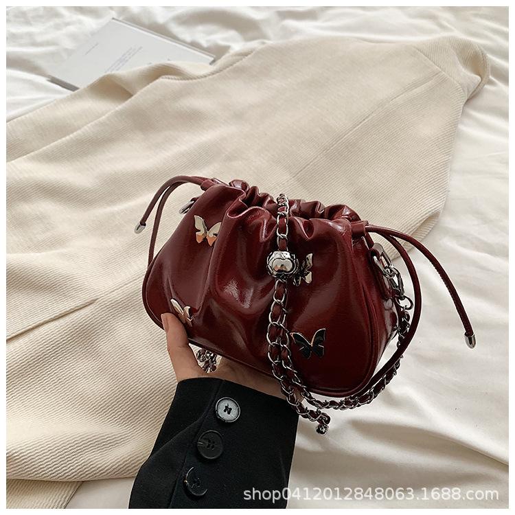 

This year, the popular butterfly bucket bag women s 2025 new fashion niche messenger bag chain commuter shoulder bag