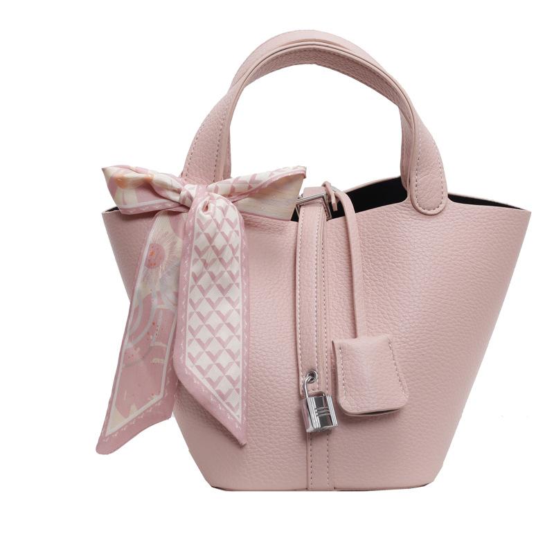 Ms. Bao's New Handbag Large-capacity Versatile Commuter Bag