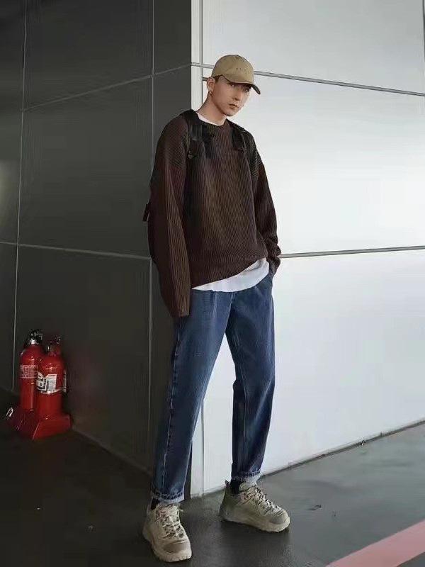 Maglione in maglia da uomo trendy a vestibilità larga con scollo rotondo - Autunno/Inverno 2024