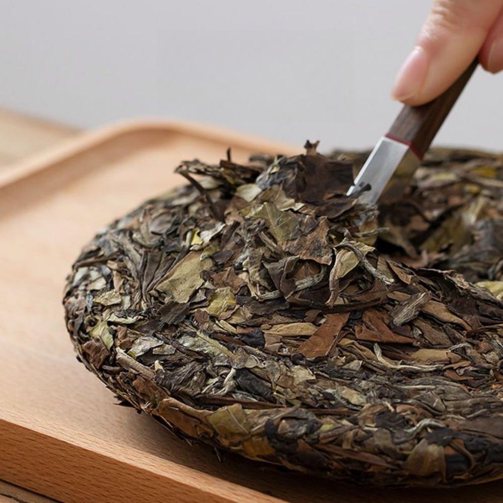 Yunnan Yiwu Aged Tree White Tea 2020 Spring New Arrival 330g/Cake More Steeping