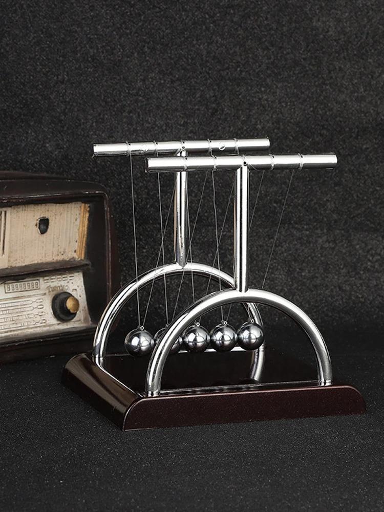 Newtons Cradle Balance Stålkule Undervisningsmateriell Fysikk Vitenskap Pendel Skrivebordsleker Stressavlastningsgaver Hjemmedekorasjon