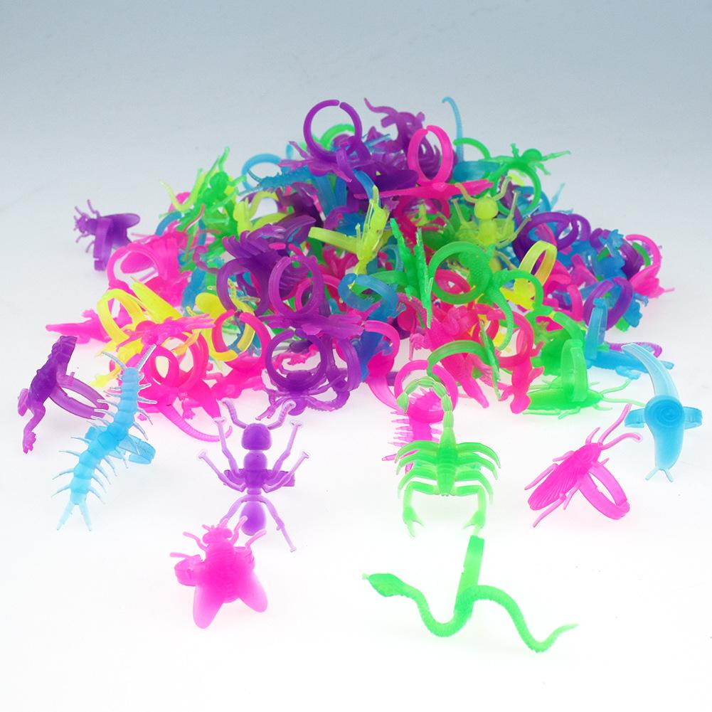 100Pcs/bag Novelty Mini Centipede Snake Gecko Insect Ring Model Toy Funny Halloween Children Fluorescent Effect Gadgets Toy Gift