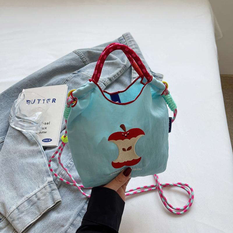 Japanese embroidery cute apple bucket bag girl 2025 new mobile phone bag versatile commuter shoulder messenger bag