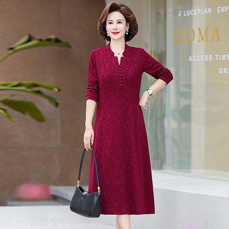 Mámino středně dlouhé plus size šaty s fleecovou podšívkou na jaro a podzim - Zeštíhlující střih pro dámy středního věku a starší